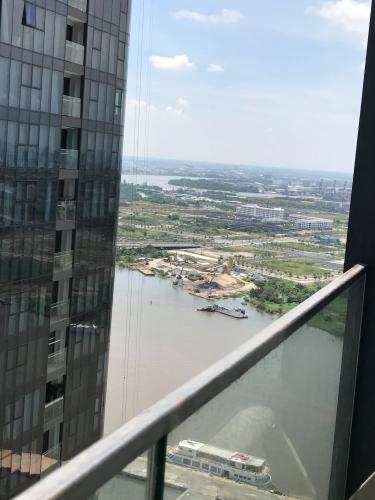 view Vinhomes Golden River Office-tel Vinhomes Golden River tầng cao, 1PN, đầy đủ nội thất