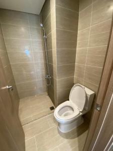 Căn hộ Vinhomes Grand Park, Quận 9 Căn hộ Vinhomes Grand Park tầng 24 nội thất cơ bản, cửa hướng Đông Bắc.