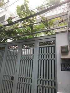 nhà phố quận 4 Bán nhà phố 1 trệt 2 lầu Tôn Thất Thuyết Quận 4, nội thất cơ bản