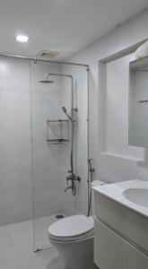 Phòng tắm căn hộ La Casa Căn hộ La Casa ban công hướng Nam, ban giao nội thất cơ bản.