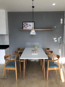 Phòng ăn LuxCity Quận 7 Căn hộ LuxCity tầng trung, bàn giao đầy đủ nội thất.