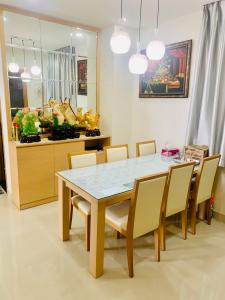 Không gian căn hộ Him Lam Chợ Lớn, Quận 6 Căn hộ Him Lam Chợ Lớn đầy đủ nội thất, view thành phố đón gió.