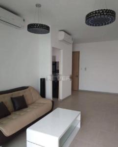 Phòng khách căn hộ Riviera Point, Quận 7 Căn hộ Riviera Point đầy đủ nội thất, ban công hướng Đông Nam.