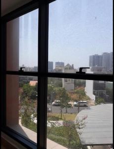 View cảnh căn hộ The Sun Avenue, Quận 2 Căn Office-tel tầng 2 The Sun Avenue view thoáng mát, nội thất cơ bản.