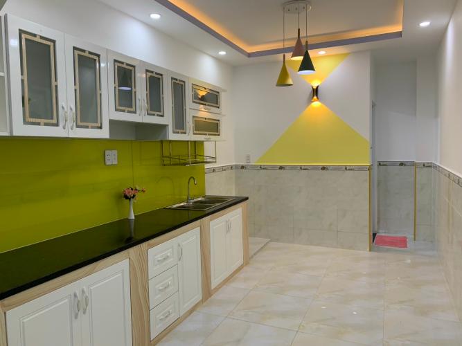 Phòng bếp nhà phố Nhà phố hướng Nam diện tích đất 3.2mx13.4m, khu an ninh.