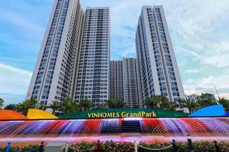 Toàn cảnh Vinhomes Grand Park Quận 9 Căn hộ Vinhomes Grand Park tầng cao, view sông và thành phố.