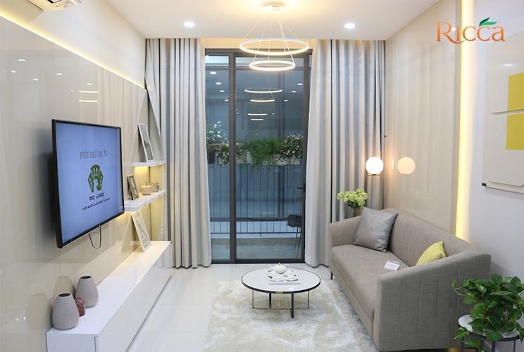 Phòng khách căn hộ Ricca, Quận 9 Căn hộ Ricca tầng 10 thiết kế gam trắng sang trọng, nội thất cơ bản.