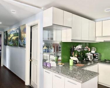 Căn hộ chung cư Phúc Yên, Tân Bình Căn hộ chung cư Phúc Yên tầng trung, ban công hướng Đông Bắc.