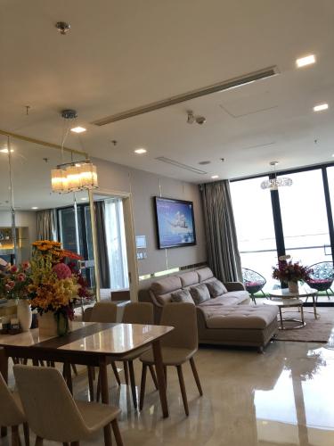 Căn hộ vinhomes Golden River , Quận 1 Căn hộ Vinhomes Golden River tầng 26 đầy đủ nội thất, view thoáng mát.