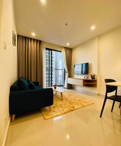 Phòng khách căn hộ Vinhomes Grand Park Căn hộ Vinhomes Grand Park tầng cao, view sông thoáng mát