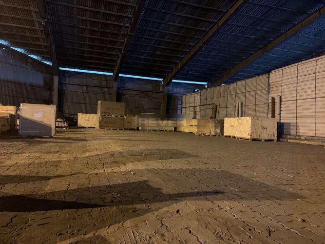 Không gian kho Quận 7 Nhà xưởng kho bãi diện tích 200m2 đường xe tải vào tận nơi.