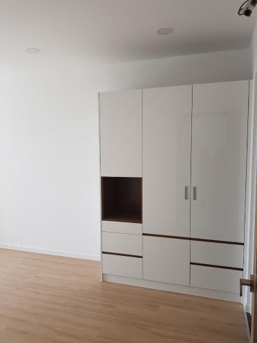 Phòng ngủ Xi Grant Court, Quận 10 Căn hộ Xi Grand Court tầng cao, nội thất cơ bản.