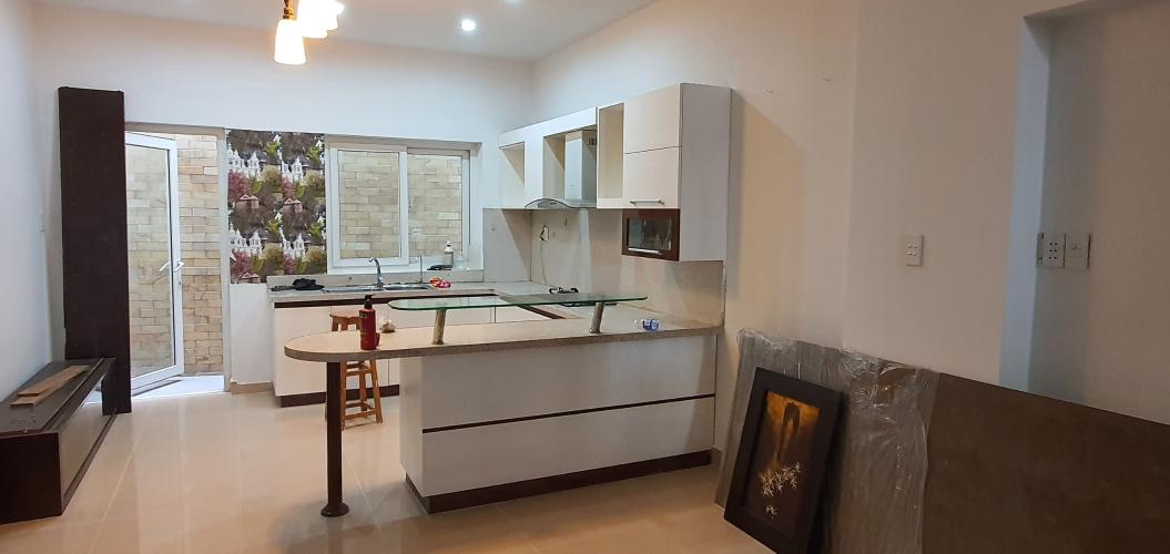 Bếp Nhà phố hướng Đông, ngay khu dân cư an ninh yên tĩnh.