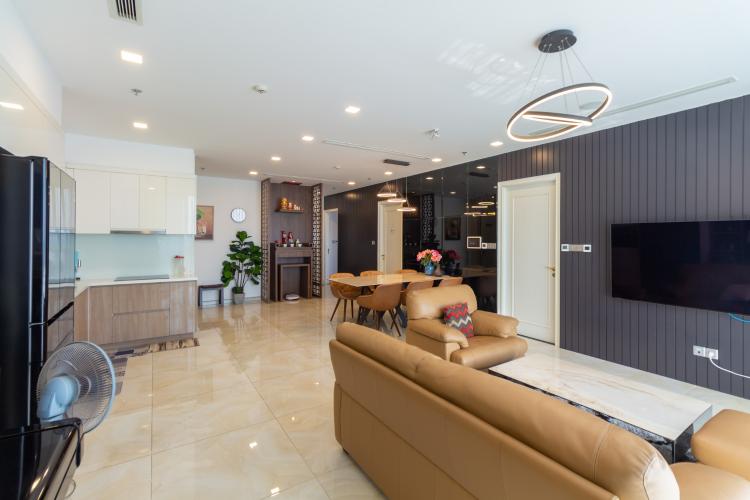 Căn hộ Vinhomes Golden River, Quận 1 Căn hộ Vinhomes Golden River tầng cao, hướng Đông Bắc.