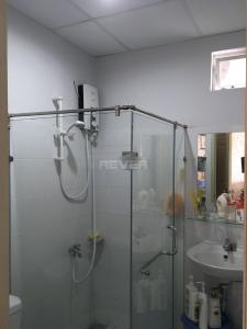 Phòng tắm HQC Plaza, Bình Chánh Căn hộ HQC Plaza tầng trung, ban công hướng Đông Nam.