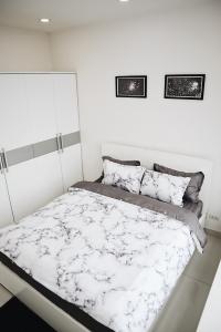 Căn hộ La Casa quận 7 Căn hộ tầng 28 La Casa ban công Đông Nam, nội thất đầy đủ