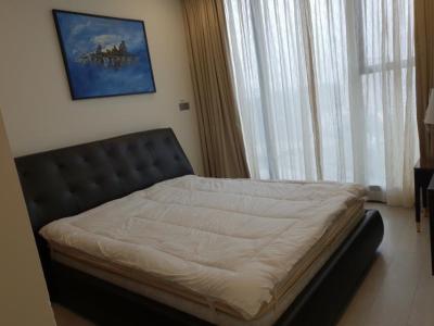 Phòng ngủ Vinhomes Golden River, Quận 1 Căn hộ Vinhomes Golden River tầng thấp, nội thất tiện nghi.