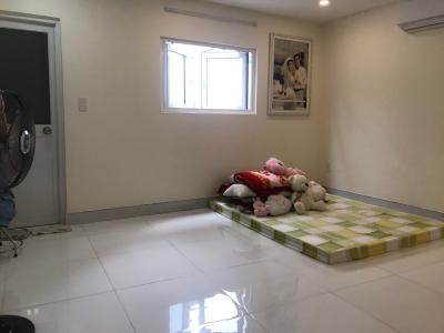 Phòng ngủ Nhà phố hẻm rộng 3m hướng Tây, diện tích 95.85m2.