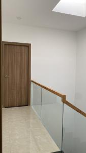 Không gian nhà phố Quận 9 Nhà phố KDC Mega Residence Quận 9 hướng Đông, đầy đủ nội thất.