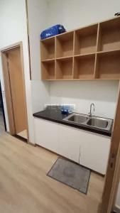 Phòng bếp Charmington La Pointe, Quận 10 Officetel Charmington La Pointe đầy đủ nội thất, hướng Tây.