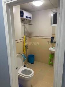 Phòng tắm Happy City, Bình Chánh Căn hộ Happy City đầy đủ nội thất, hướng Đông Nam.