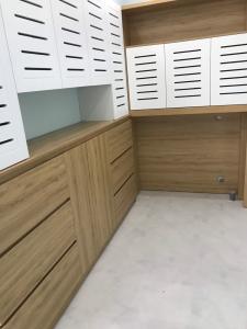 Nội thất nhà phố Nhà phố cửa hướng Đông hẻm xe hơi rộng, kết cấu 3 tầng.