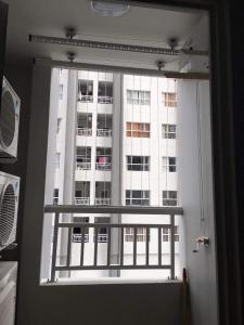 View căn hộ Sunrise City , Quận 7 Căn hộ tầng trung Sunrise City view thoáng mát, nội thất cơ bản.