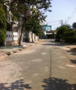Bán đất nền biệt thự đường Nguyễn Văn Quỳ phường phú thuận quận 7, diện tích đất 157.5m2, sổ đỏ đầy đủ.
