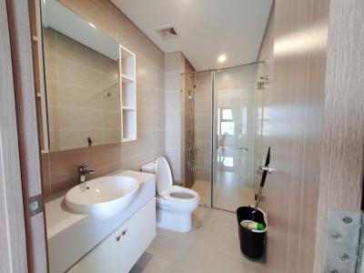 Phòng tắm căn hộ Vinhome Grand Park Căn hộ Vinhomes Grand Park bàn giao nội thất đầy đủ, view thành phố.