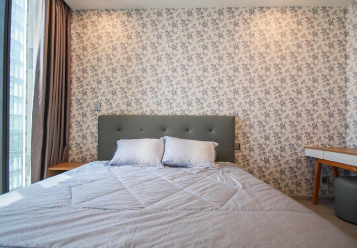 phòng ngủ Căn hộ tầng cao Vinhomes Golden River hướng Đông Bắc mát mẻ.