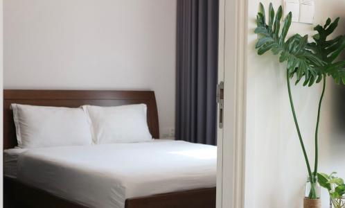 phòng ngủ căn hộ Gateway Thảo Điền Căn hộ Gateway Thảo Điền đón view nội khu, đầy đủ nội thất.