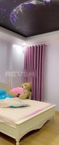 Phòng ngủ nhà Quận 7 Nhà phố khu dân cư ven sông diện tích sử dụng 329m2, hướng Nam.