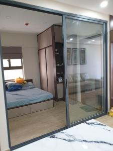 Phòng ngủ Saigon South Residence  Căn hộ Saigon South Residence tầng cao view đón gió mát, đầy đủ nội thất.