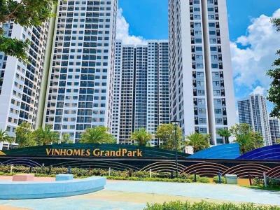 Toàn cảnh Vinhomes Grand Park Quận 9 Căn hộ Vinhomes Grand Park tầng trung, bàn giao nội thất cơ bản.
