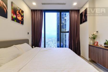 phong ngu Cho thuê căn hộ Vinhomes Golden River tầng cao view đẹp, diện tích 50.6m2, ban công Tây Bắc