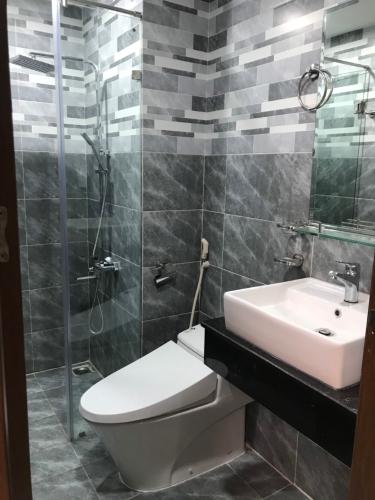 Toilet căn hộ SUNRISE RIVERSIDE Bán căn hộ Sunrise Riverside 2PN, tầng trung, đầy đủ nội thất