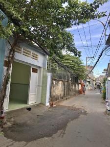 Nhà phố Quận 9 Nhà mặt tiền đường Số 359 hướng Tây Nam diện tích 49m2, đầy đủ tiện ích.