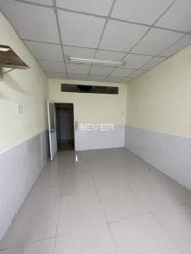 Nhà phố Quận 1 Nhà phố diện tích 26m có sổ hồng riêng, khu dân cư đông đúc.