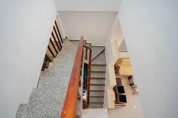 Cầu thang  nhà phố đường Đào Tông Nguyên, Nhà Bè Nhà phố hướng Tây Bắc diện tích 108m2, hẻm xe hơi rộng.