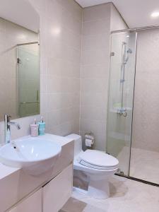 Căn hộ Vinhomes Central Park, Quận Bình Thạnh Căn hộ cao cấp Vinhomes Central Park tầng 43, có 1 phòng ngủ.