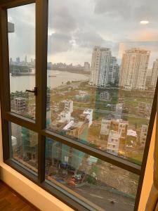 View One Verandah Quận 2 Căn hộ One Verandah 2 phòng ngủ, view thành phố lung linh về đêm