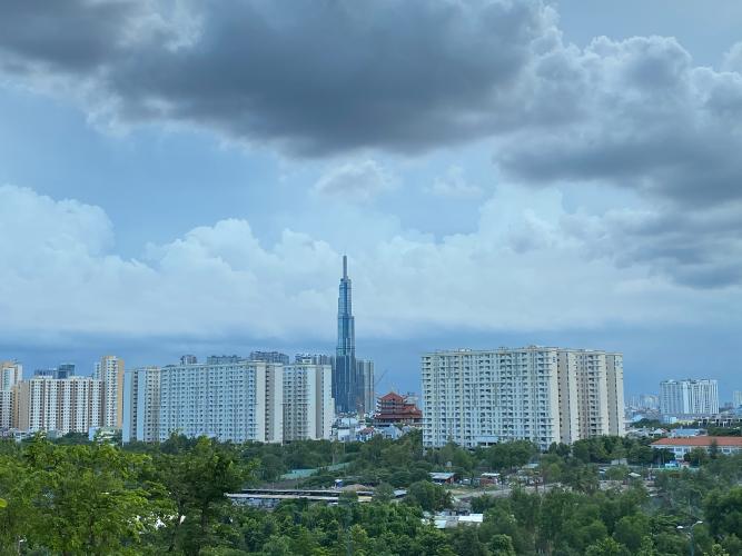 View cảnh căn hộ The Sun Avenue Căn hộ The Sun Avenue tầng thấp, view Landmark 81.