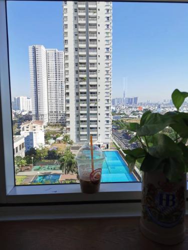 View căn hộ SUNRISE CITY Bán căn hộ Sunrise City 2PN, tháp W4 khu Central Plaza, đầy đủ nội thất, view hồ bơi