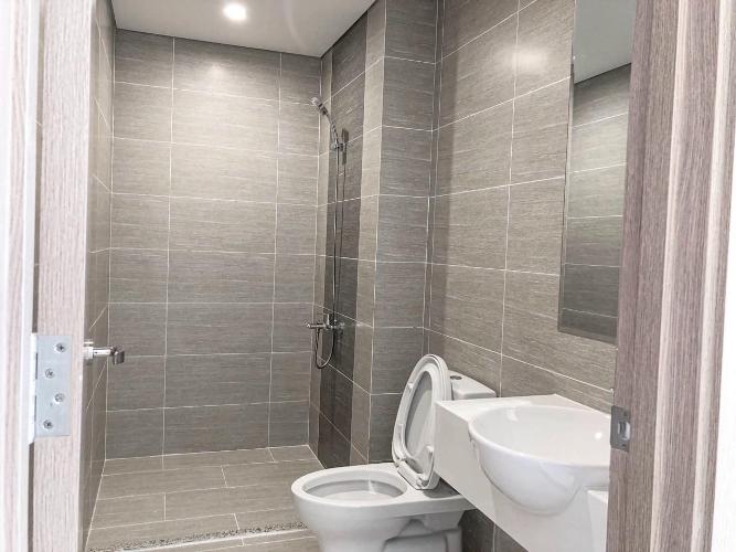 Toilet Vinhomes Grand Park Quận 9 Căn hộ Vinhomes Grand Park ban công hướng Đông, view nội khu.