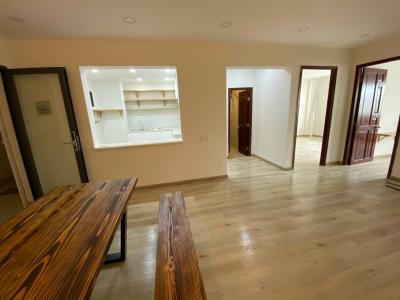 Căn hộ chung cư Khánh Hội 1, Quận 4 Căn hộ chung cư Khánh Hội view thành phố sầm uất, nội thất đầy đủ.