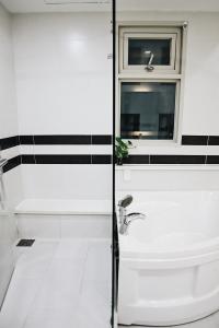 Căn hộ La Casa quận 7 Căn hộ tầng 28 La Casa ban công Đông Nam, nội thất đầy đủ