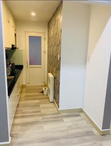 Phòng bếp Saigonres Plaza, Bình Thạnh Căn hộ Saigonres Plaza hướng Bắc, nội thất cơ bản.