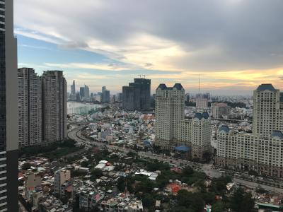 View hướng cửa sổ Vinhomes Central Park Căn hộ Vinhomes Central Park tầng cao, view hướng nội khu thoáng mát.