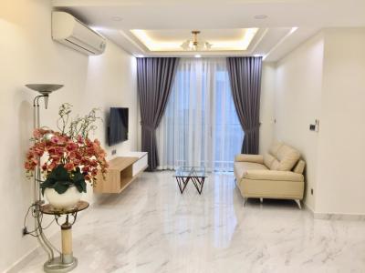 Phòng khách căn hộ Midtown Căn hộ Phú Mỹ Hưng Midtown nội thất cơ bản, ban công hướng Tây Bắc.