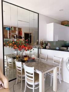 Phòng bếp căn hộ An Gia Riverside, Quận 7 Căn hộ An Gia Riverside cửa hướng Tây, đầy đủ nội thất.